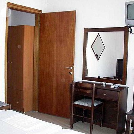 Hotel Nafsika à Litochoro Extérieur photo
