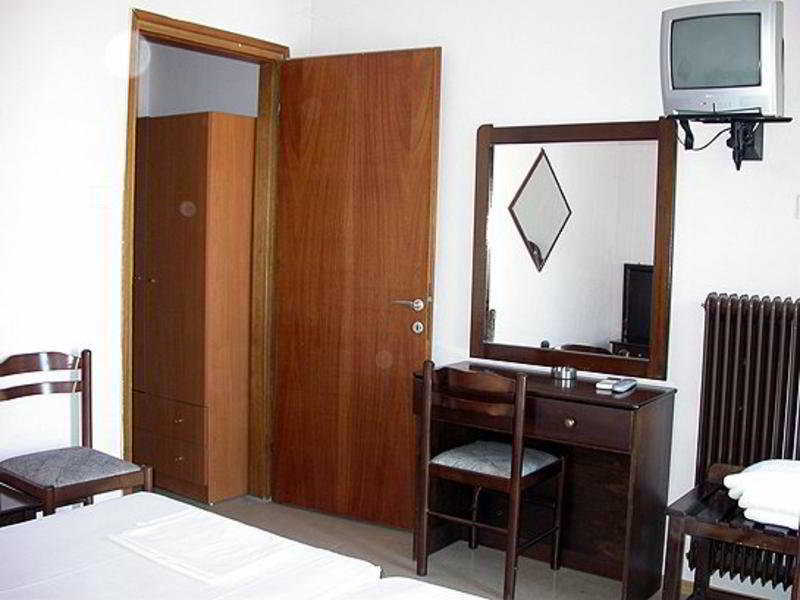 Hotel Nafsika à Litochoro Extérieur photo